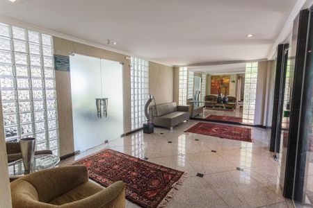 Apartamento à venda com 200m², 4 quartos e 4 vagasHall de entrada