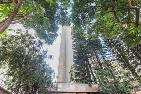 Apartamento à venda com 200m², 4 quartos e 4 vagasFachada