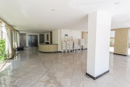 Apartamento à venda com 200m², 4 quartos e 4 vagasÁrea comum - Salão de festas