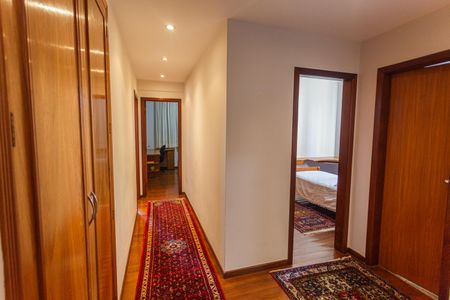 Apartamento à venda com 200m², 4 quartos e 4 vagasCorredor