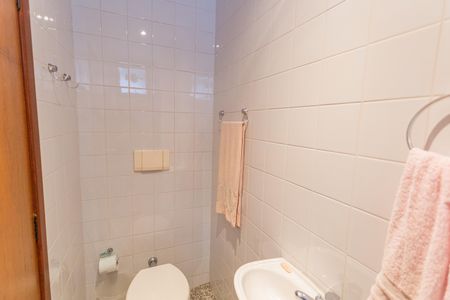Apartamento à venda com 200m², 4 quartos e 4 vagasBanheiro de serviço