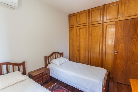 Apartamento à venda com 200m², 4 quartos e 4 vagasQuarto 4