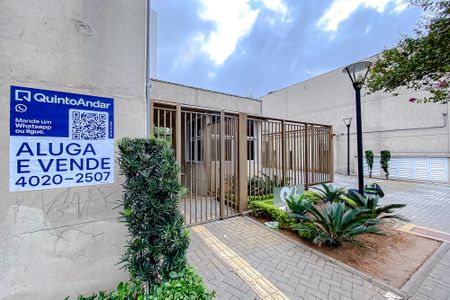 Apartamento à venda com 44m², 2 quartos e 1 vagaFachada - Plaquinha