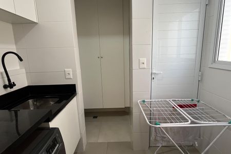 Apartamento para alugar com 107m², 2 quartos e 1 vagaÁrea de Serviço
