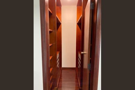 Casa para alugar com 3 quartos, 350m² em Osvaldo Rezende, Uberlândia