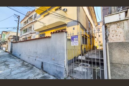 Apartamento à venda com 126m², 2 quartos e sem vagaEntrada do Prédio 