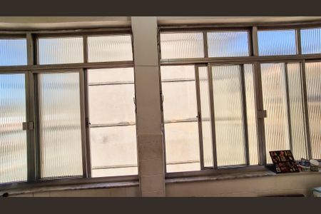 Apartamento à venda com 126m², 2 quartos e sem vagaÁrea de Serviço