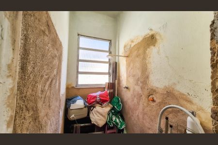 Apartamento à venda com 126m², 2 quartos e sem vagaQuarto e banheiro de serviço