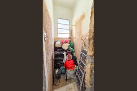 Apartamento à venda com 126m², 2 quartos e sem vagaQuarto e banheiro de serviço