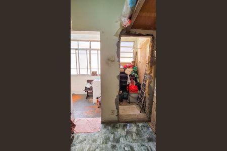 Apartamento à venda com 126m², 2 quartos e sem vagaQuarto e banheiro de serviço