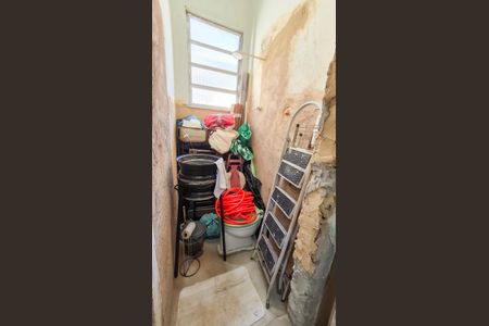 Apartamento à venda com 126m², 2 quartos e sem vagaQuarto e banheiro de serviço