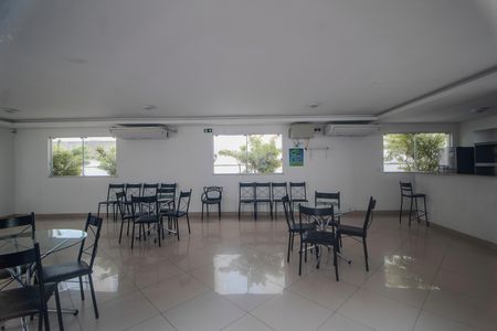 Apartamento à venda com 40m², 2 quartos e 1 vaga Apartamento à venda com 40m², 2 quartos e 1 vagaÁrea comum - Salão de festas