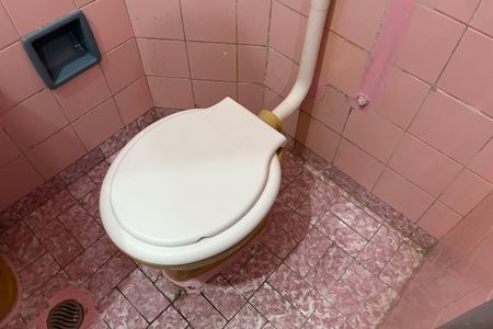 Banheiro de casa para alugar com 1 quarto, 80m² em Marapé, Santos