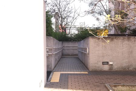 Apartamento para alugar com 42m², 2 quartos e 1 vagaÁrea comum - Rampa de acesso