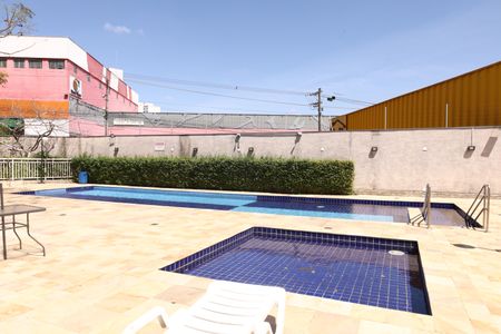 Apartamento para alugar com 42m², 2 quartos e 1 vagaÁrea comum - Piscina