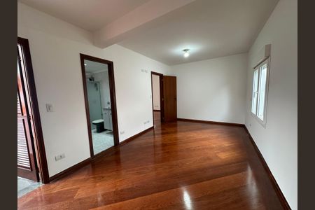 Casa de condomínio para alugar com 375m², 4 quartos e 4 vagasSuíte 3