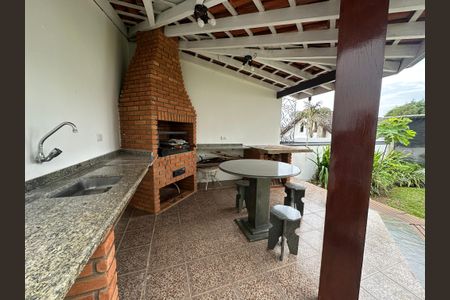 Casa de condomínio para alugar com 375m², 4 quartos e 4 vagasChurrasqueira