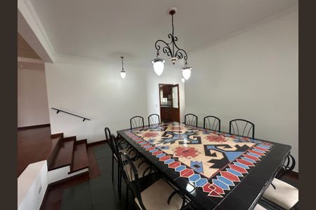 Casa de condomínio para alugar com 375m², 4 quartos e 4 vagasSala de Jantar