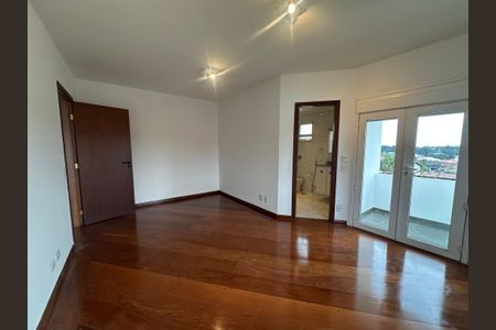 Casa de condomínio para alugar com 375m², 4 quartos e 4 vagasSuíte 4