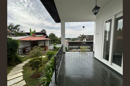 Casa de condomínio para alugar com 375m², 4 quartos e 4 vagasVaranda da Sala