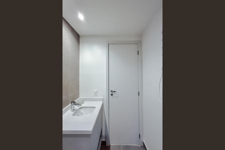 Banheiro de kitnet/studio para alugar com 1 quarto, 25m² em Vila Mariana, São Paulo