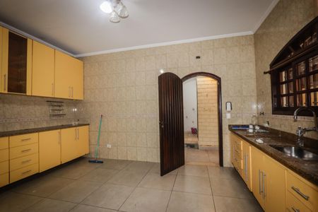 Casa para alugar com 125m², 2 quartos e 2 vagasCozinha