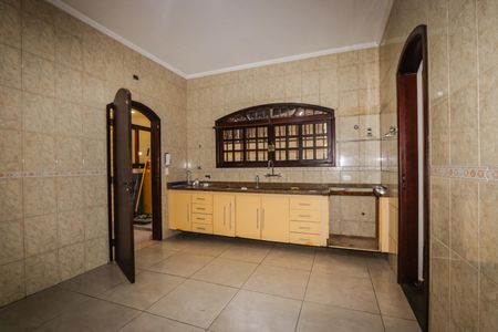 Casa para alugar com 125m², 2 quartos e 2 vagasCozinha