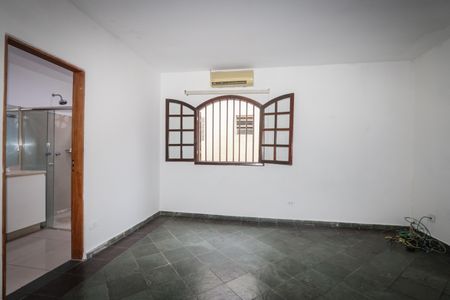 Casa para alugar com 125m², 2 quartos e 2 vagasSuite