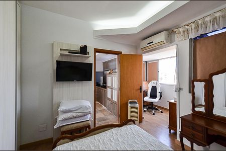 Apartamento à venda com 155m², 2 quartos e 1 vaga Apartamento à venda com 155m², 2 quartos e 1 vagaSuíte