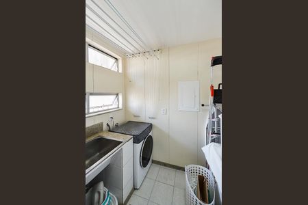 Apartamento à venda com 155m², 2 quartos e 1 vaga Apartamento à venda com 155m², 2 quartos e 1 vagaÁrea de Serviço
