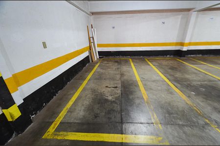 Apartamento à venda com 155m², 2 quartos e 1 vaga Apartamento à venda com 155m², 2 quartos e 1 vagaGaragem
