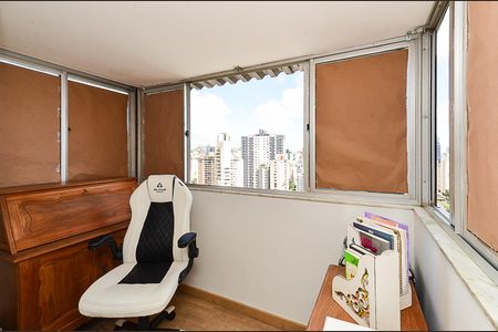 Apartamento à venda com 155m², 2 quartos e 1 vaga Apartamento à venda com 155m², 2 quartos e 1 vagaVaranda Suíte