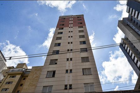 Apartamento à venda com 155m², 2 quartos e 1 vaga Apartamento à venda com 155m², 2 quartos e 1 vagaFachada