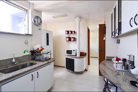 Apartamento à venda com 155m², 2 quartos e 1 vaga Apartamento à venda com 155m², 2 quartos e 1 vagaCozinha