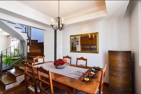 Apartamento à venda com 155m², 2 quartos e 1 vaga Apartamento à venda com 155m², 2 quartos e 1 vagaQuarto Reversivel