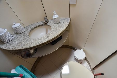 Apartamento à venda com 155m², 2 quartos e 1 vaga Apartamento à venda com 155m², 2 quartos e 1 vagaLavabo Cobertura