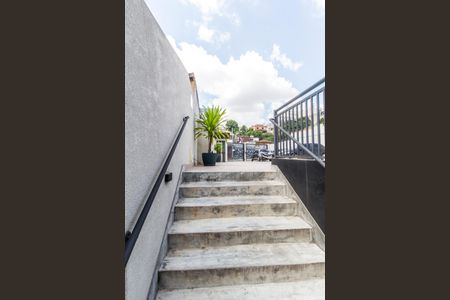 Casa para alugar com 25m², 1 quarto e 1 vagaEscada