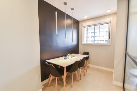 Apartamento à venda com 94m², 1 quarto e sem vagaSala de reunião