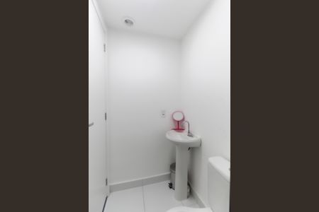Apartamento para alugar com 32m², 2 quartos e sem vaga Apartamento para alugar com 32m², 2 quartos e sem vagaBanheiro
