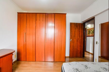 Apartamento à venda com 198m², 3 quartos e 2 vagasQuarto 2