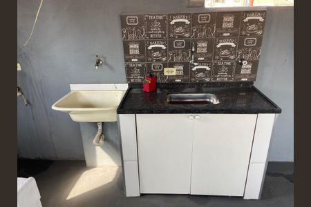 Casa para alugar com 68m², 1 quarto e 1 vagaÁrea de Serviço
