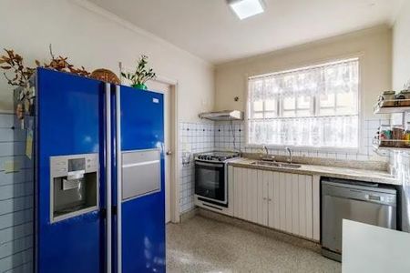 Casa para alugar com 4 quartos, 375m² em Morada dos Pinheiros (Aldeia da Serra), Barueri