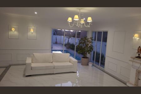 Casa para alugar com 4 quartos, 450m² em Morada das Flores (Aldeia da Serra), Barueri