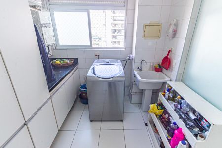 Apartamento à venda com 146m², 3 quartos e 2 vagas Apartamento à venda com 146m², 3 quartos e 2 vagasÁrea de Serviço