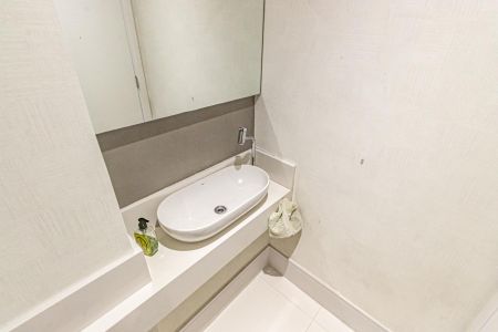 Apartamento à venda com 146m², 3 quartos e 2 vagas Apartamento à venda com 146m², 3 quartos e 2 vagasLavabo
