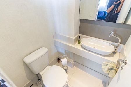 Apartamento à venda com 146m², 3 quartos e 2 vagas Apartamento à venda com 146m², 3 quartos e 2 vagasLavabo