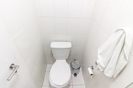Apartamento à venda com 146m², 3 quartos e 2 vagas Apartamento à venda com 146m², 3 quartos e 2 vagasBanheiro de Serviço
