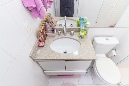 Apartamento à venda com 146m², 3 quartos e 2 vagas Apartamento à venda com 146m², 3 quartos e 2 vagasBanheiro 2