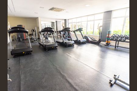 Apartamento à venda com 146m², 3 quartos e 2 vagas Apartamento à venda com 146m², 3 quartos e 2 vagasÁrea comum - Academia