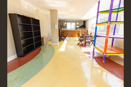 Apartamento à venda com 146m², 3 quartos e 2 vagas Apartamento à venda com 146m², 3 quartos e 2 vagasÁrea comum - Salão de festas Infantil